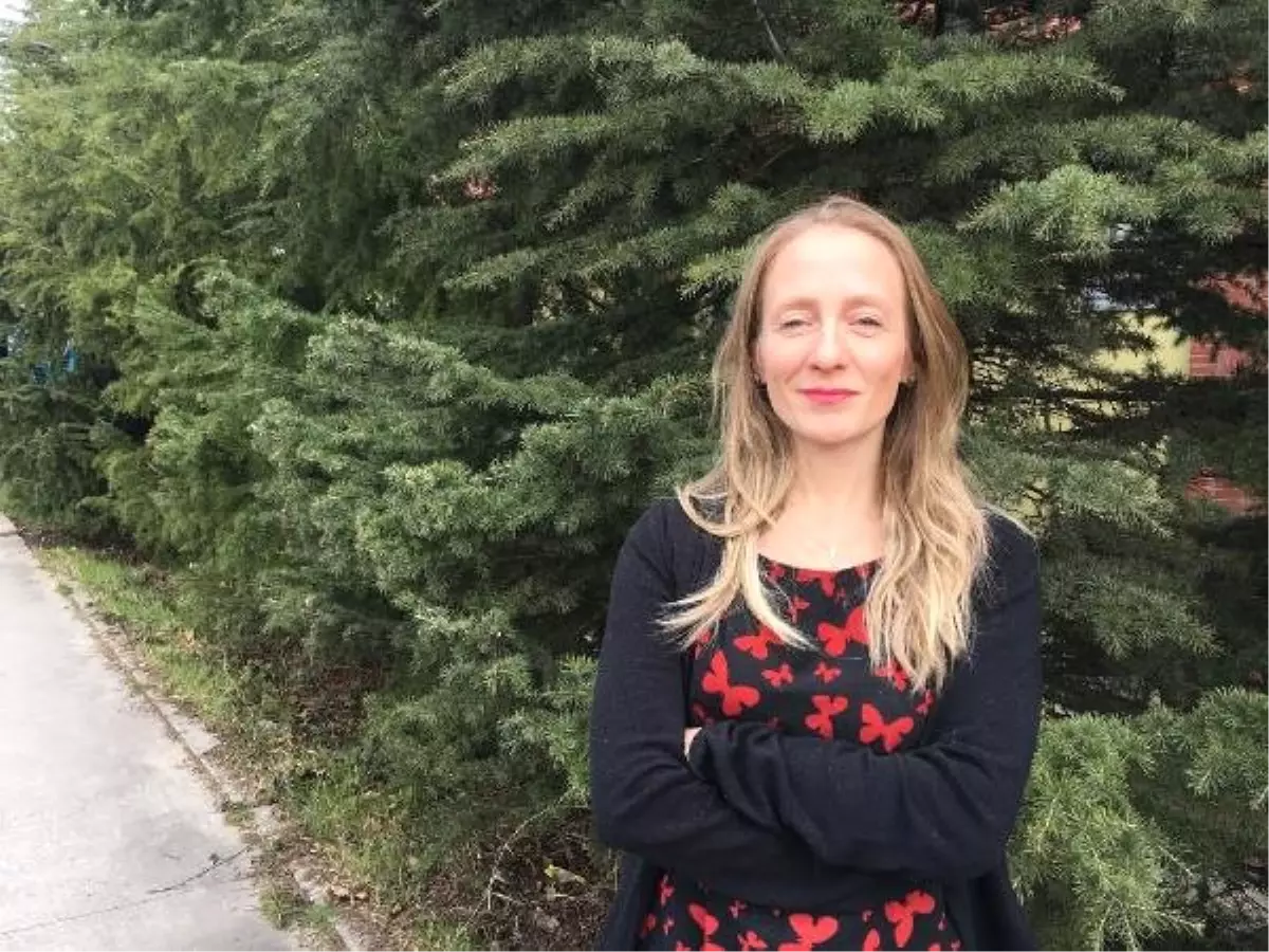 Eros\'un Oklarının Yerini İnternet Aldı