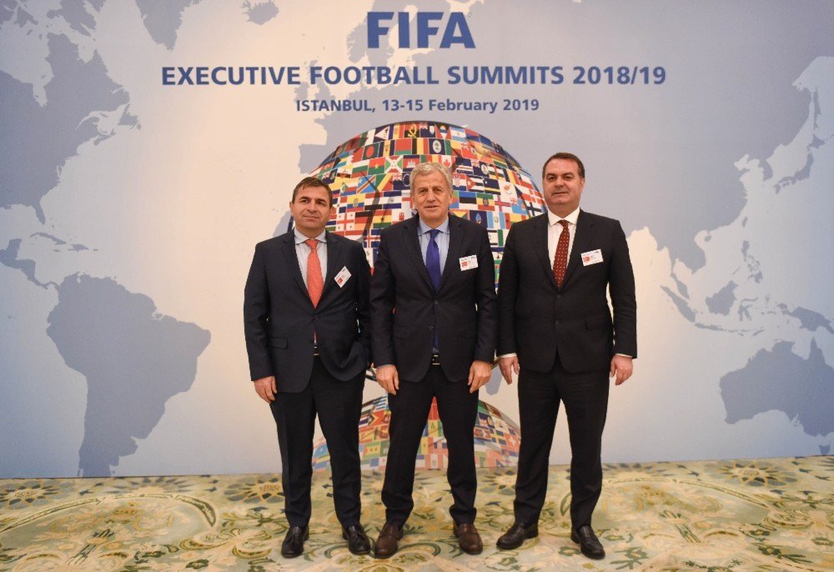 FIFA Futbol Yönetim Zirvesi İstanbul\'da Başladı