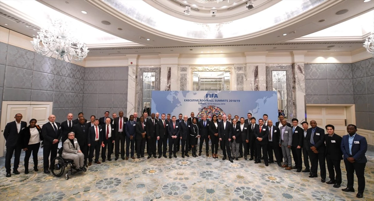 FIFA Futbol Zirvesi, İstanbul\'da Başladı