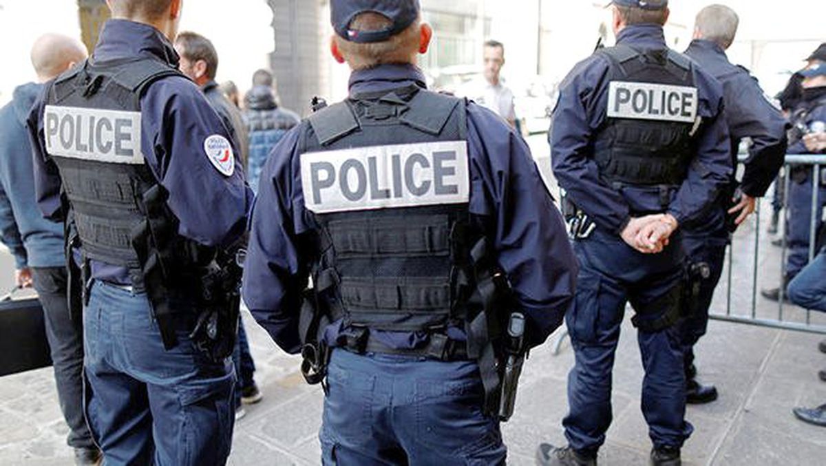 Fransa İçişleri Açıkladı: 7 Cami Kapatıldı, 10 Saldırı Önlendi
