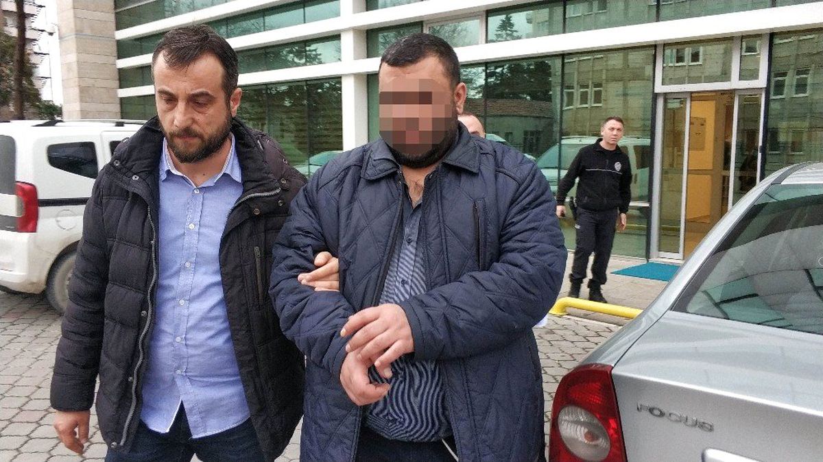Gezmek İçin Otomobil Çaldı
