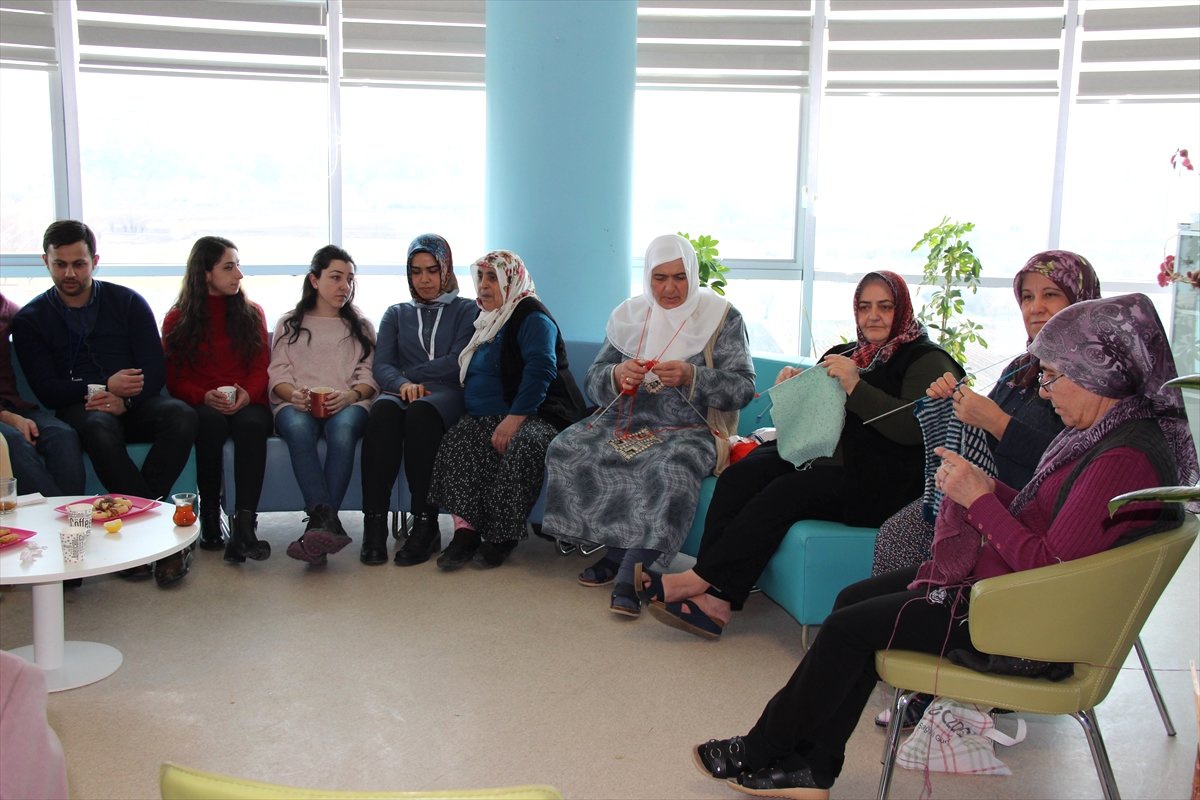 Hasta Yakınları İçin Örgü Etkinliği Düzenlendi