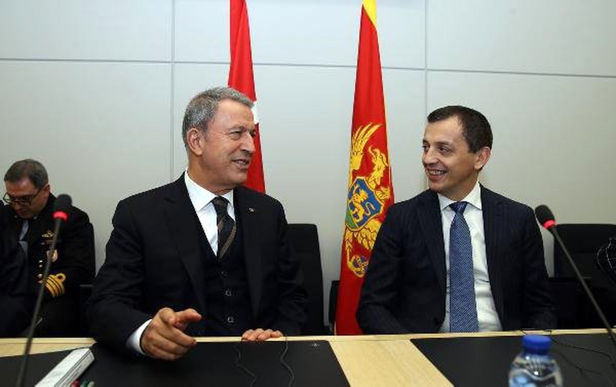 Hulusi Akar, Karadağ Savunma Bakanı Predrag Boskovic ile Görüştü
