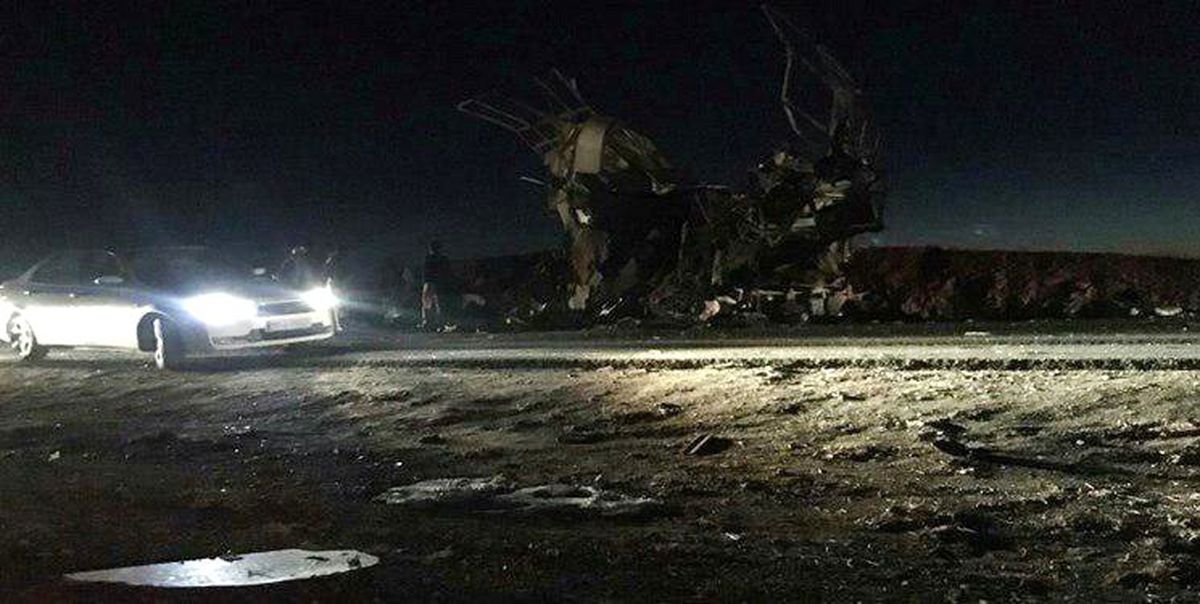 İran\'da Devrim Muhafızlarına İntihar Saldırısı: 20 Ölü, 20 Yaralı