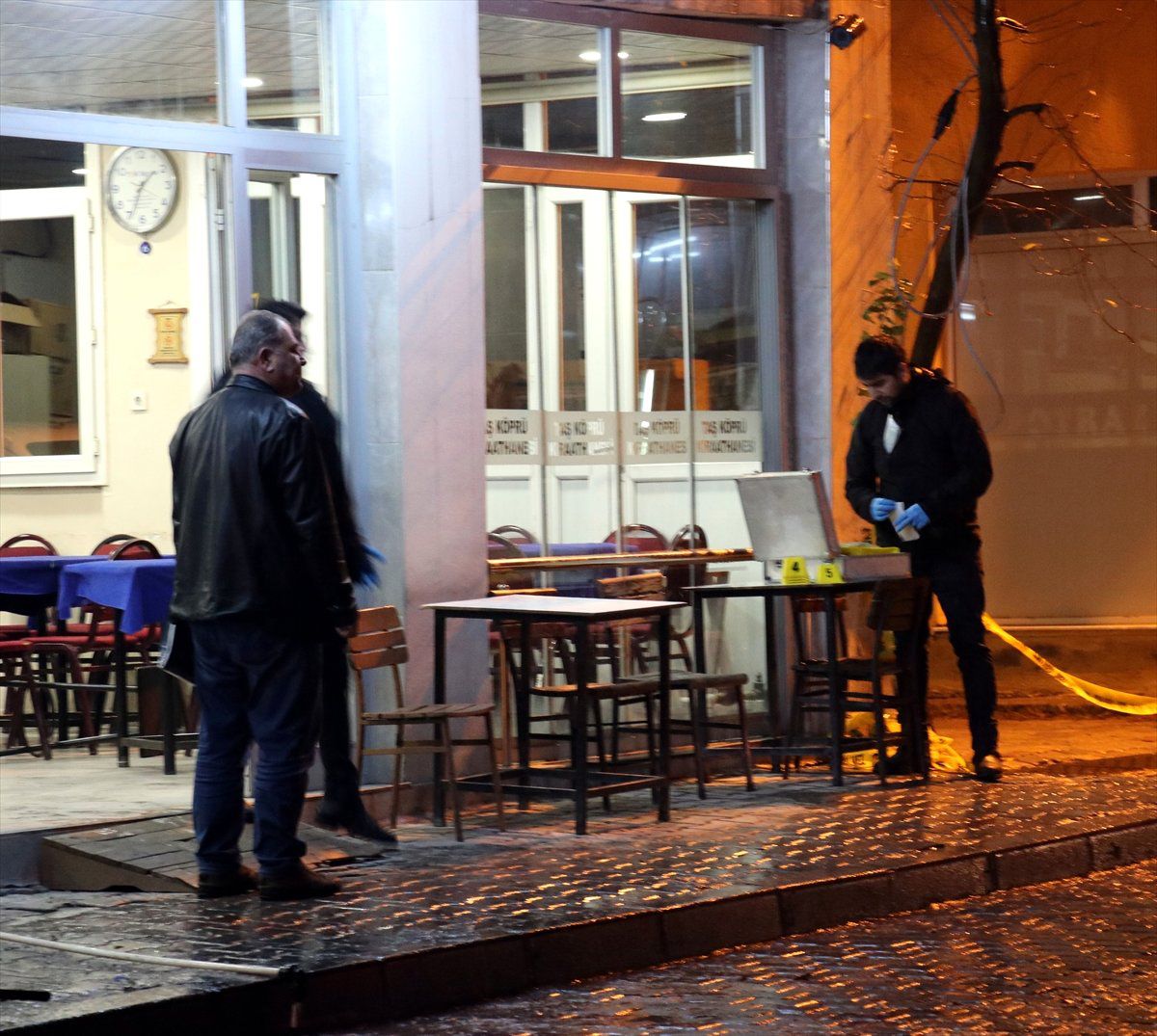İzmir\'de Silahlı Saldırı
