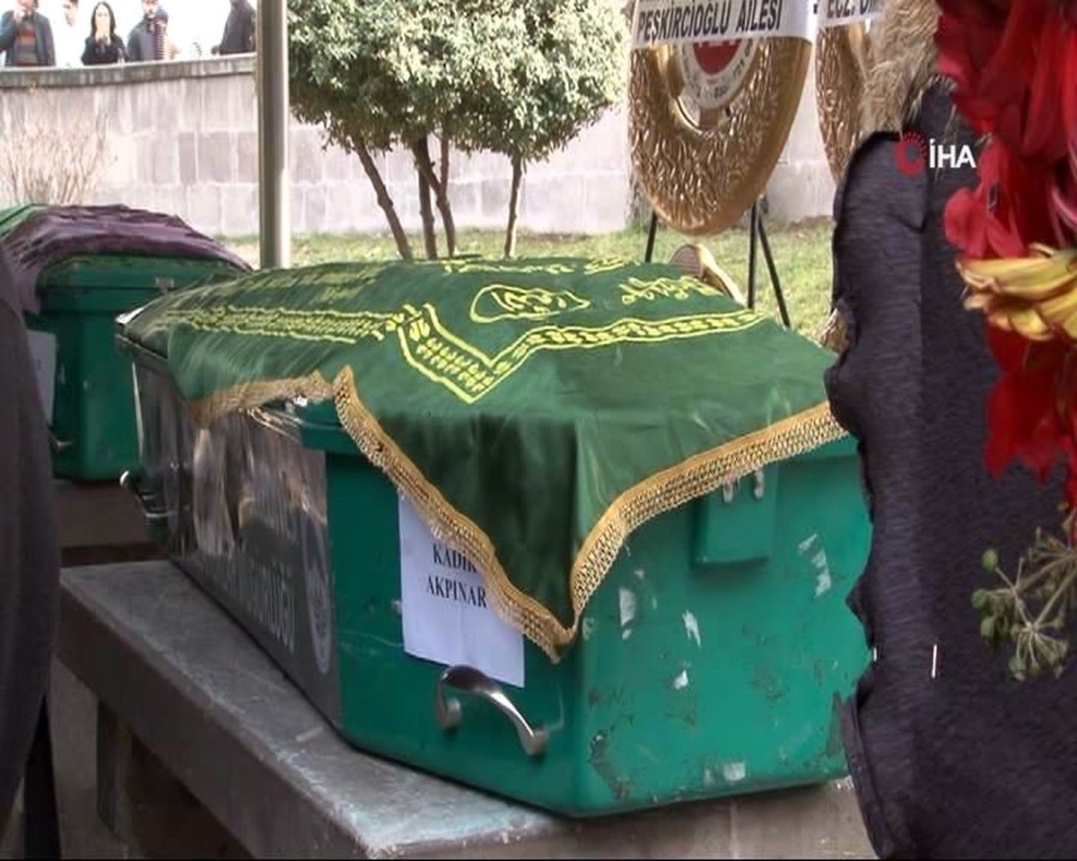 Karbonmonoksit Gazından Zehirlenerek Hayatını Kaybeden İnşaat Bekçisi Toprağa Verildi
