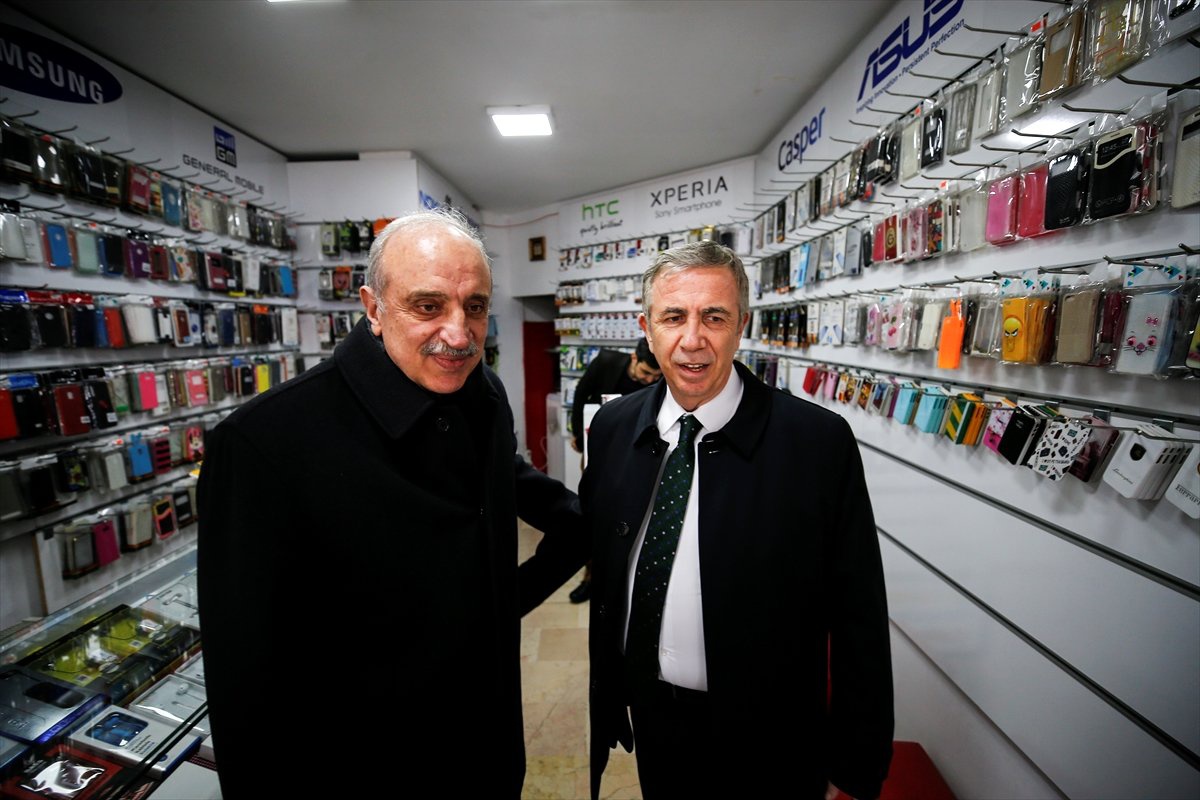 Mansur Yavaş Aydınlıkevler\'de Esnafı Ziyaret Etti