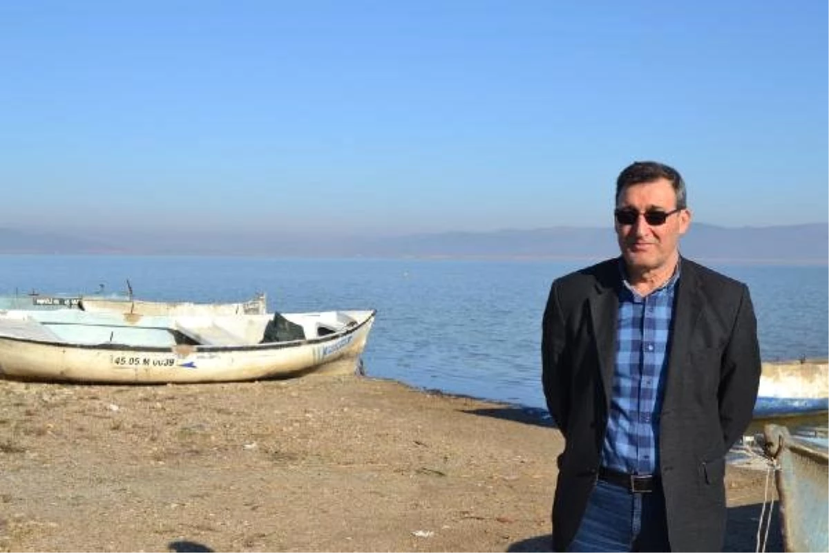 Marmara Gölü\'nde Su Seviyesi Yükseldi, Balıkçıların Yüzü Güldü