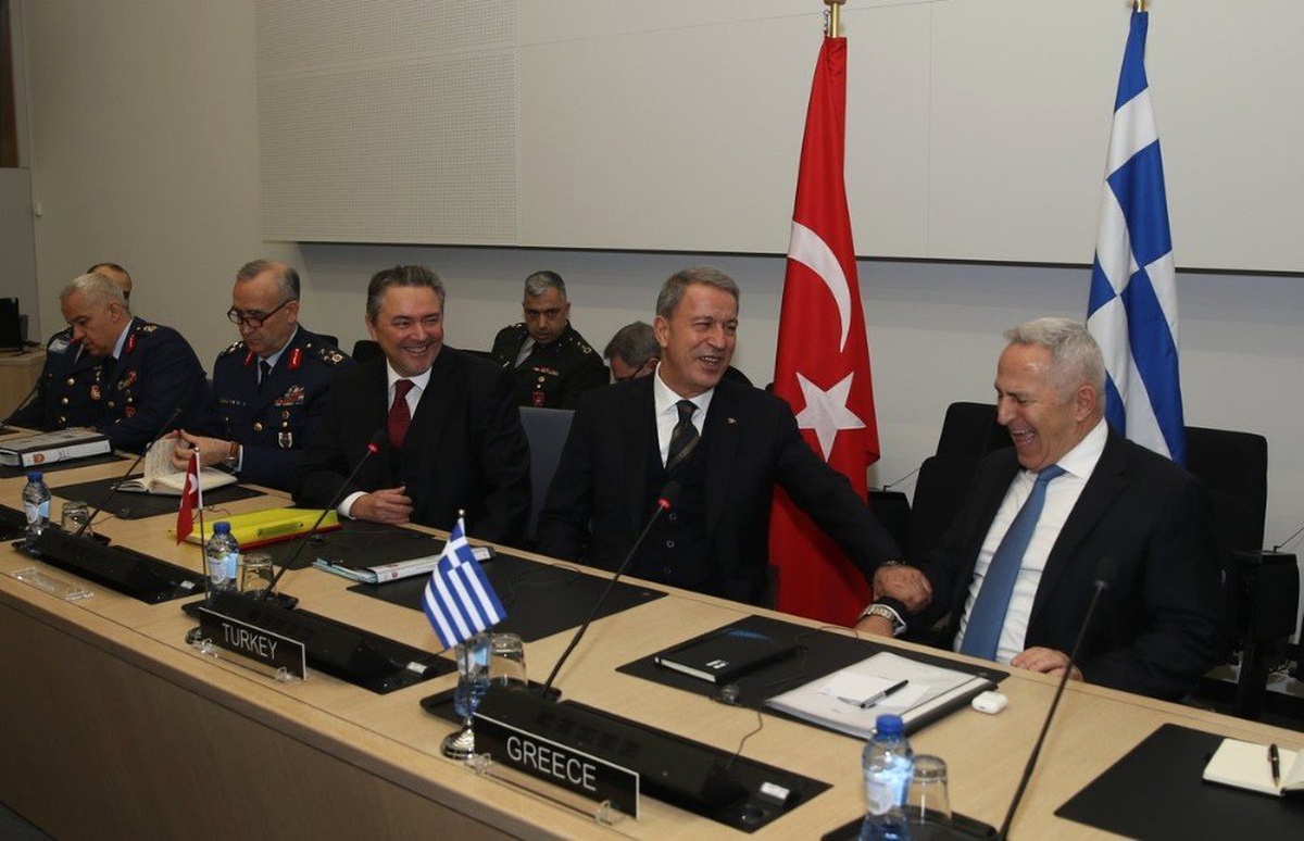 Milli Savunma Bakanı Akar, Yunanistan Savunma Bakanı Apostolakis ile Görüştü