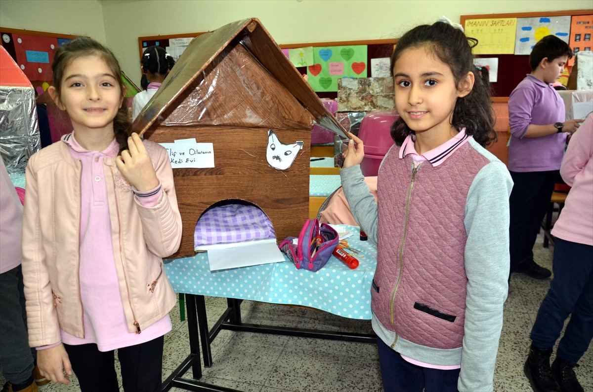Minik Öğrencilerden Sokaktaki Hayvanlar İçin Yuva