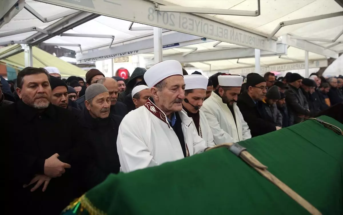 Mustafa Necati Özfatura Son Yolculuğuna Uğurlandı