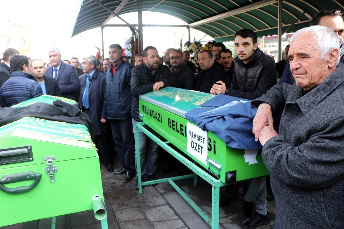Öldürülen İş Adamı Son Yolculuğuna Uğurlandı