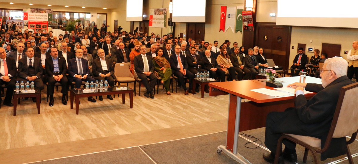 Pakistan Keşmir Meselesinde Hayatını Kaybedenleri Andı!