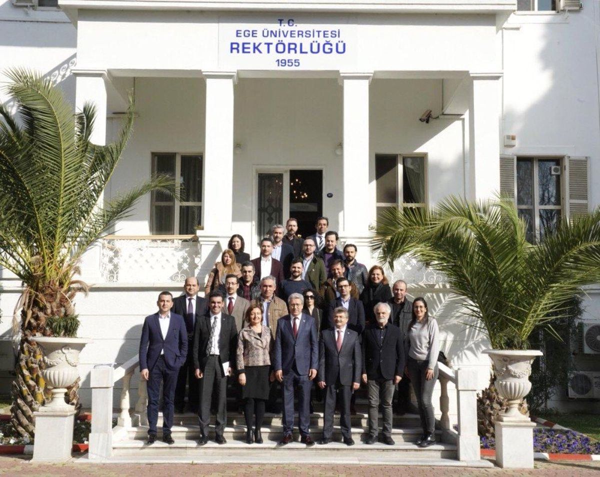 Rektör Prof. Dr. Budak, Ege Üniversitesi Mezunu İş İnsanlarını Ağırladı