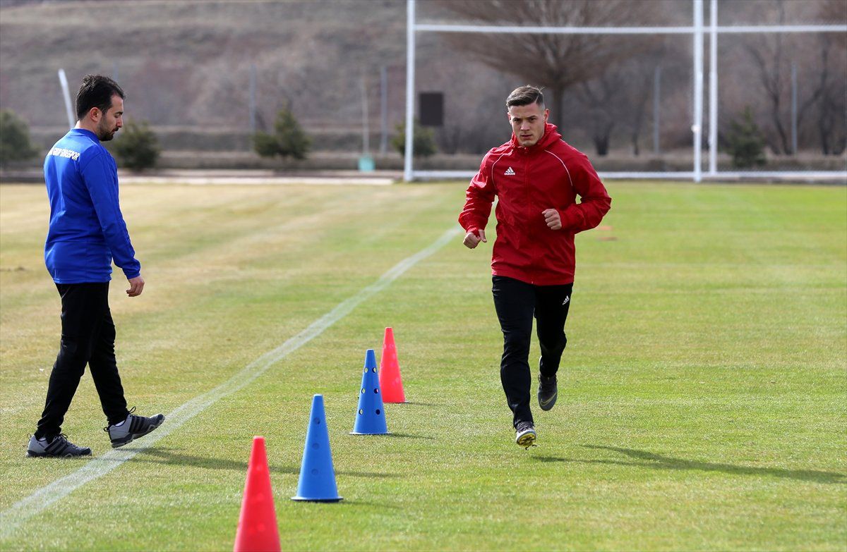 Sivasspor İlk 4\'ü Hedefliyor