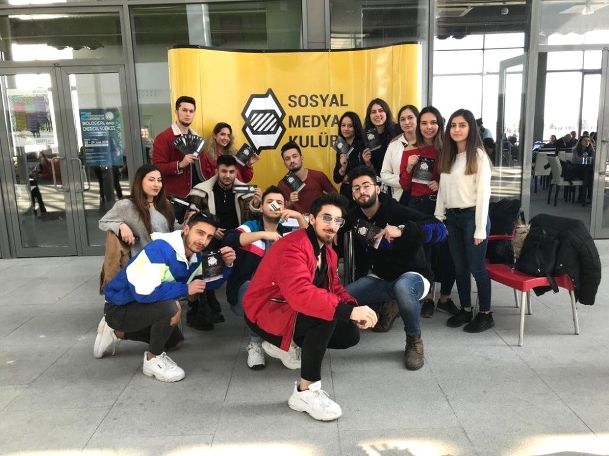Sosyal Medya Kulübü, İletişim Haftasına Hazırlanıyor