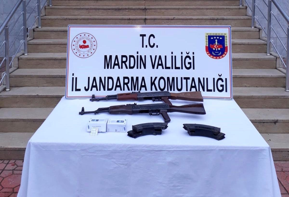 Suriye Sınırında Menfeze Gizlenmiş Silah ve Mühimmat Bulundu