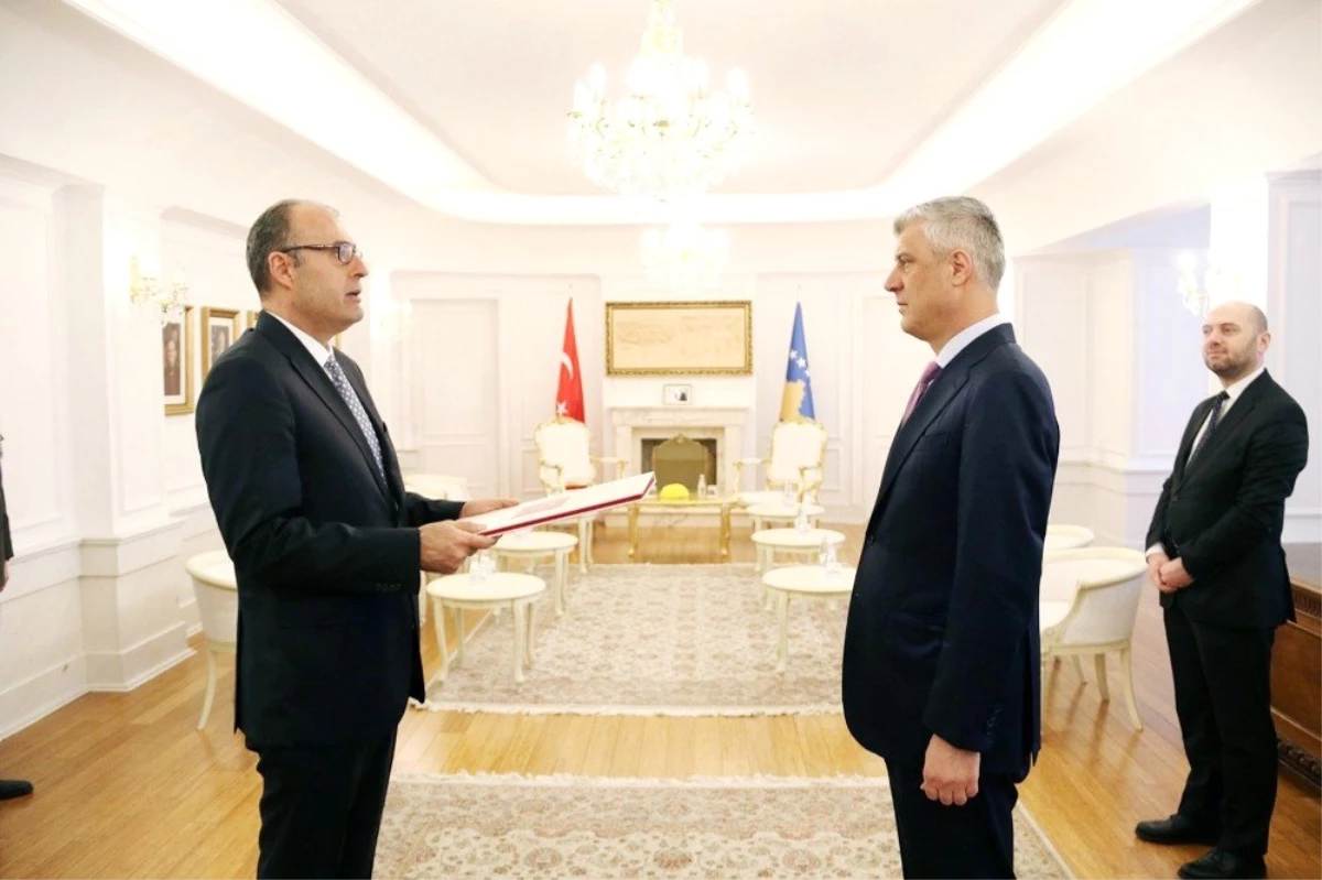 Türkiye\'nin Yeni Kosova Büyükelçisi Sakar Cumhurbaşkanı Thaçi\'ye Güven Mektubunu Sundu