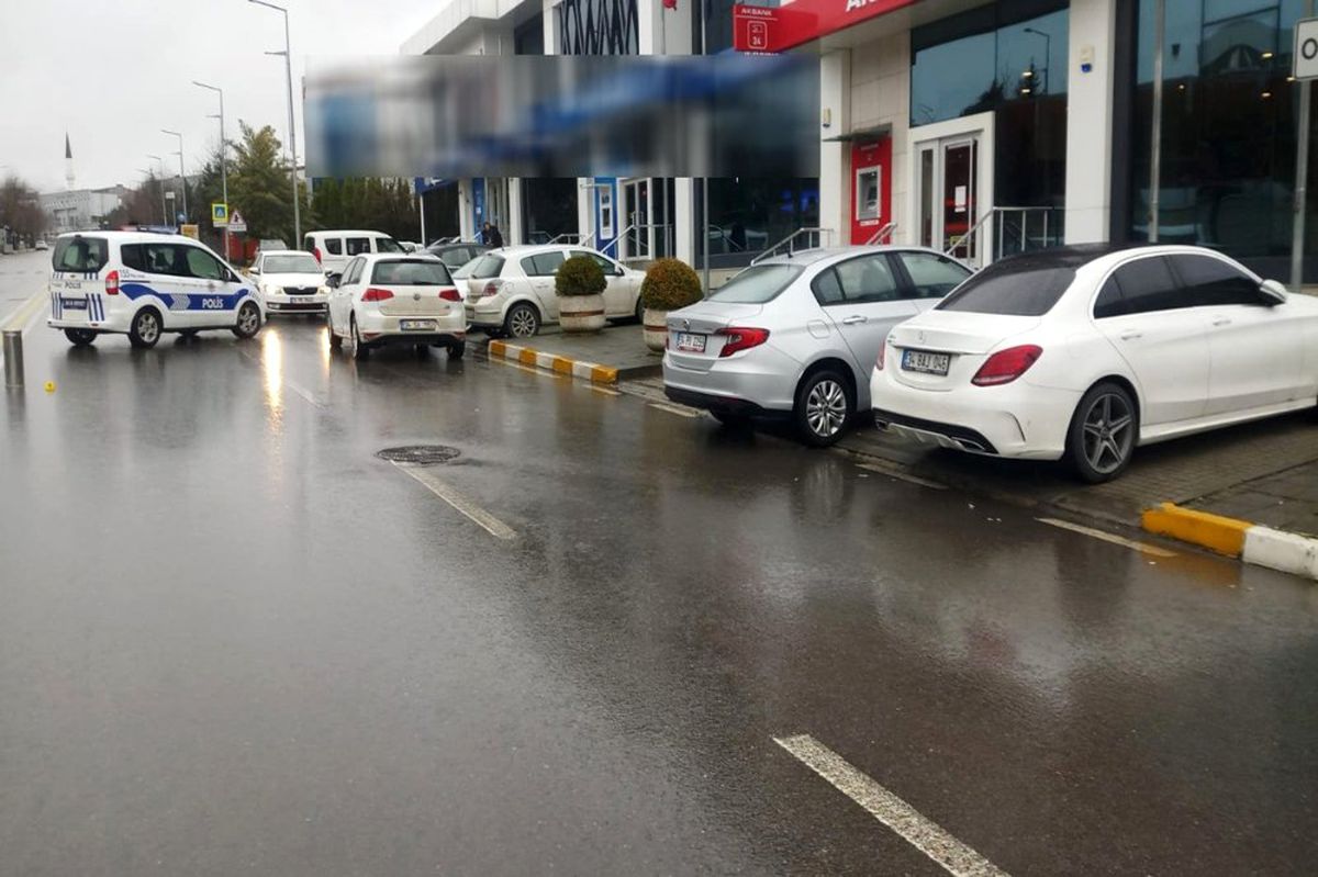 Tuzla\'da Gaspçı Dehşeti: 1 Kişi Yaralandı
