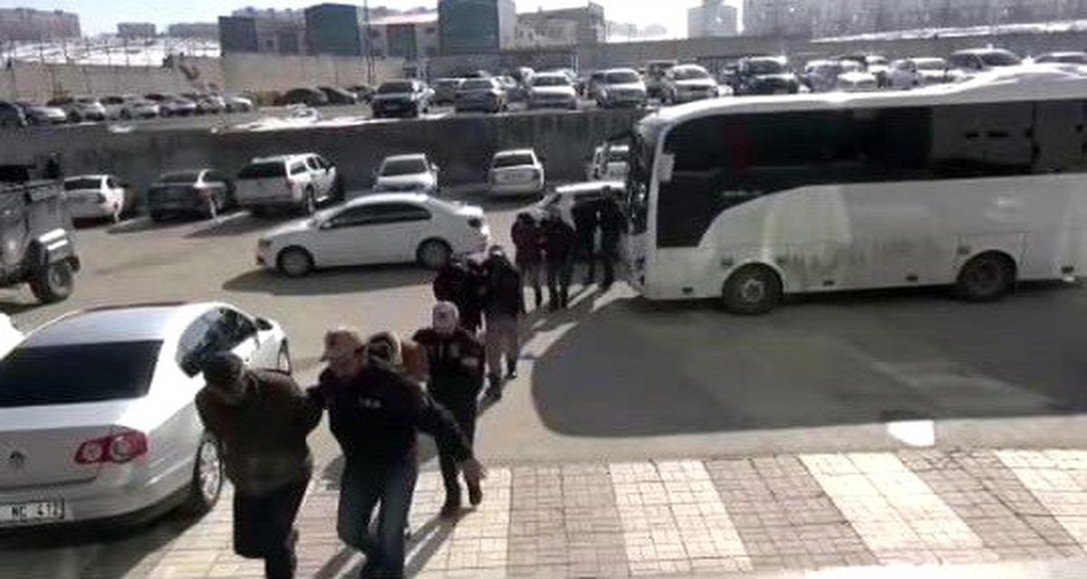 Van\'da Terör Operasyonu: 27 Gözaltı