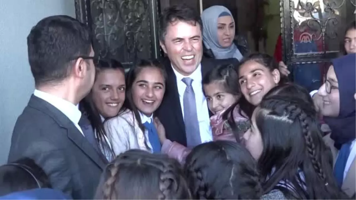 Van\'ın "Beşiktaşlı Kızları" İçin Belgesel Çekildi