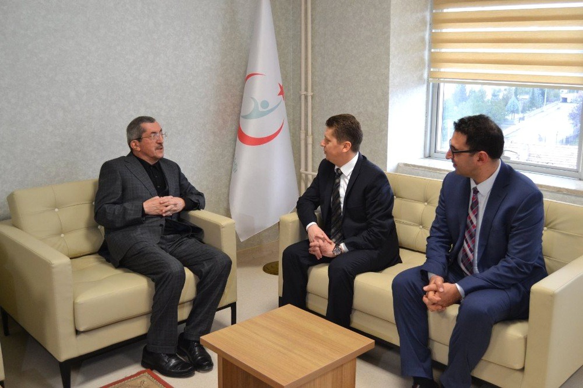 Vergili İl Sağlık Müdürü Dr. Ahmet Sarı ile Bir Araya Geldi