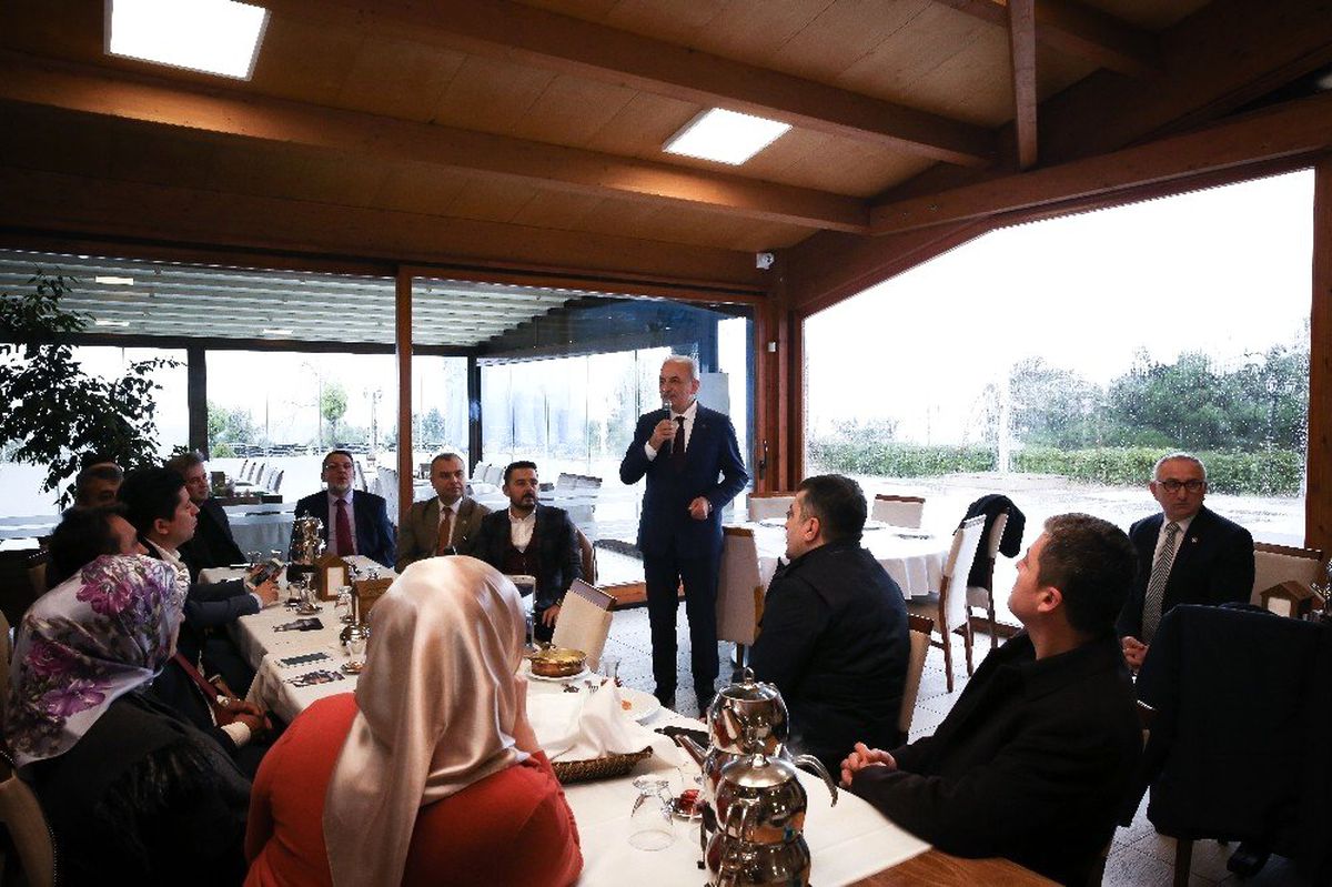 Yıldırım: "Bu Ülkenin Daha İleriye Gitmesi İçin, Müreffeh Bir Hale Gelmesi İçin Önce Vatan, Millet,...