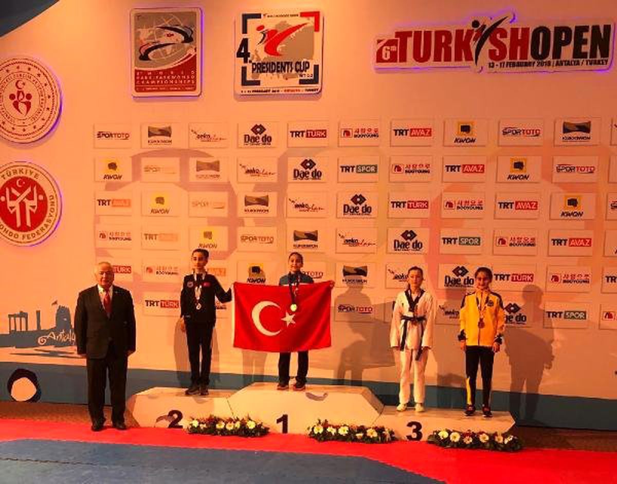 13 Yaşında Dünya Birincisi Oldu
