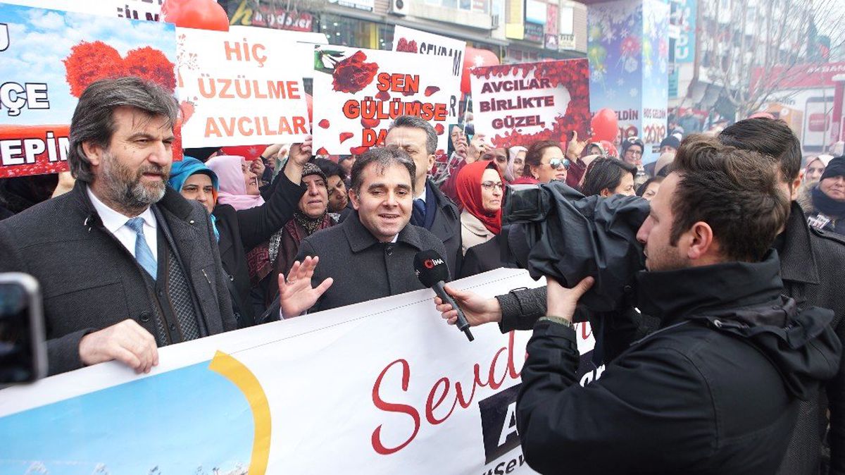 50 Yıllık Evli Çifte Sevgililer Günü Jesti