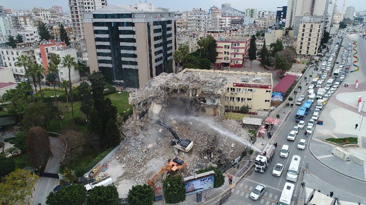 Adana Yeni Bir Meydana Kavuşuyor