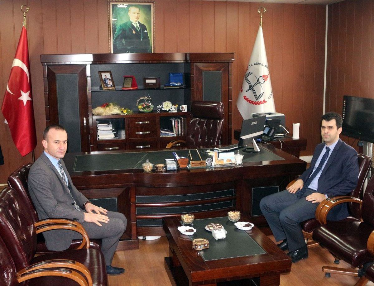 Ağrı Vali Yardımcısı Sarı\'dan Milli Eğitim Müdürü Tekin\'e Ziyaret