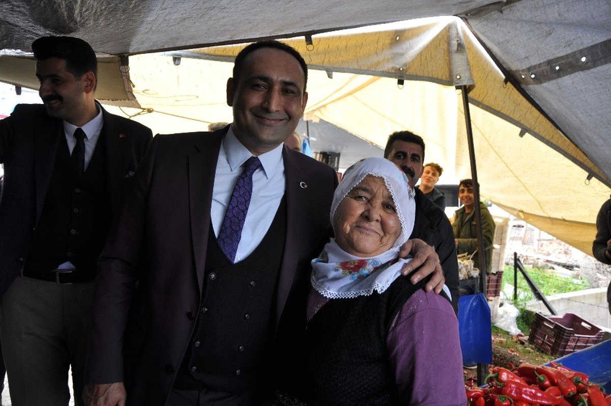 Atsız Afşın Aracı Oldu Semt Pazarı Sorunu Çözüldü