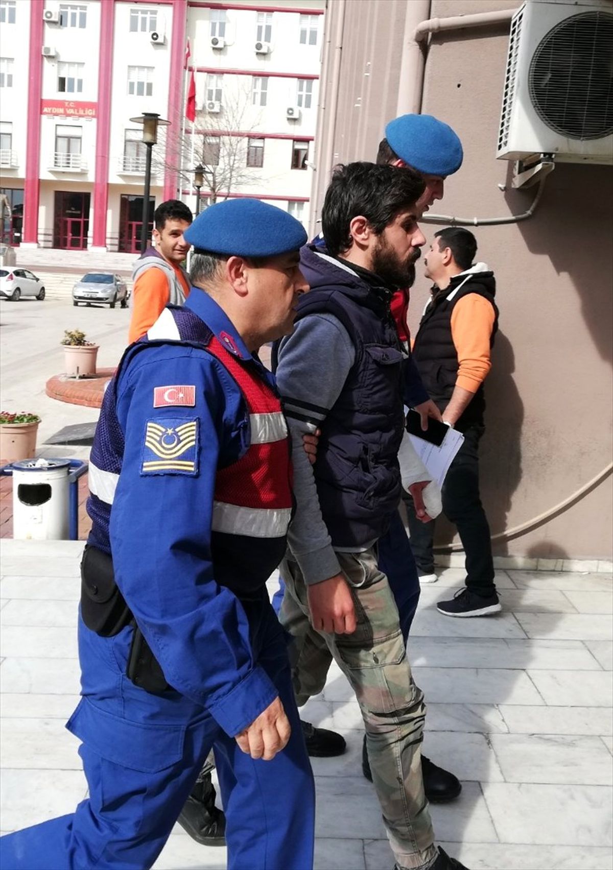 Aydın\'da Amcasını Av Tüfeğiyle Öldüren Zanlı Tutuklandı