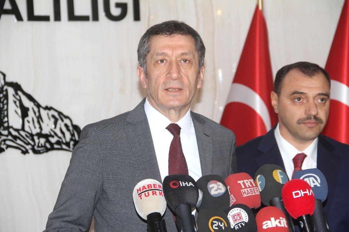 Bakan Selçuk: "Eğitim Hayatımızda Neyi, Nasıl Yapacağımızı Somut Olarak Ortaya Koymuş Olacağız"