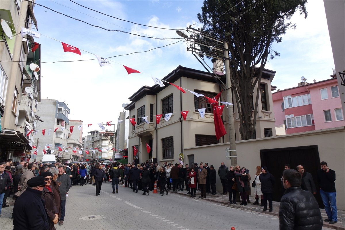 Balıkesir\'de Atatürk Kültür Evi ve Ata Kavşağı Açıldı