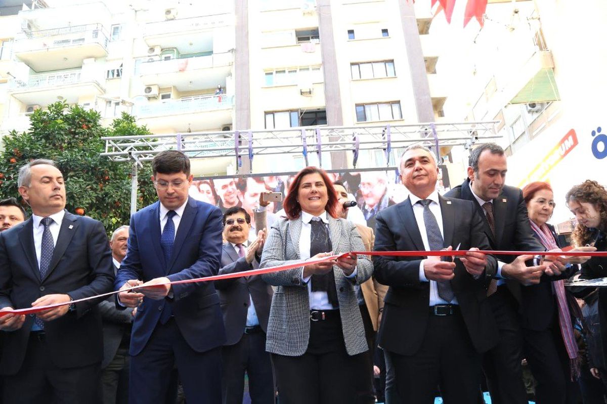 Başkan Çerçioğlu, Nazilli\'de Seçim Bürosu Açılışına Katıldı