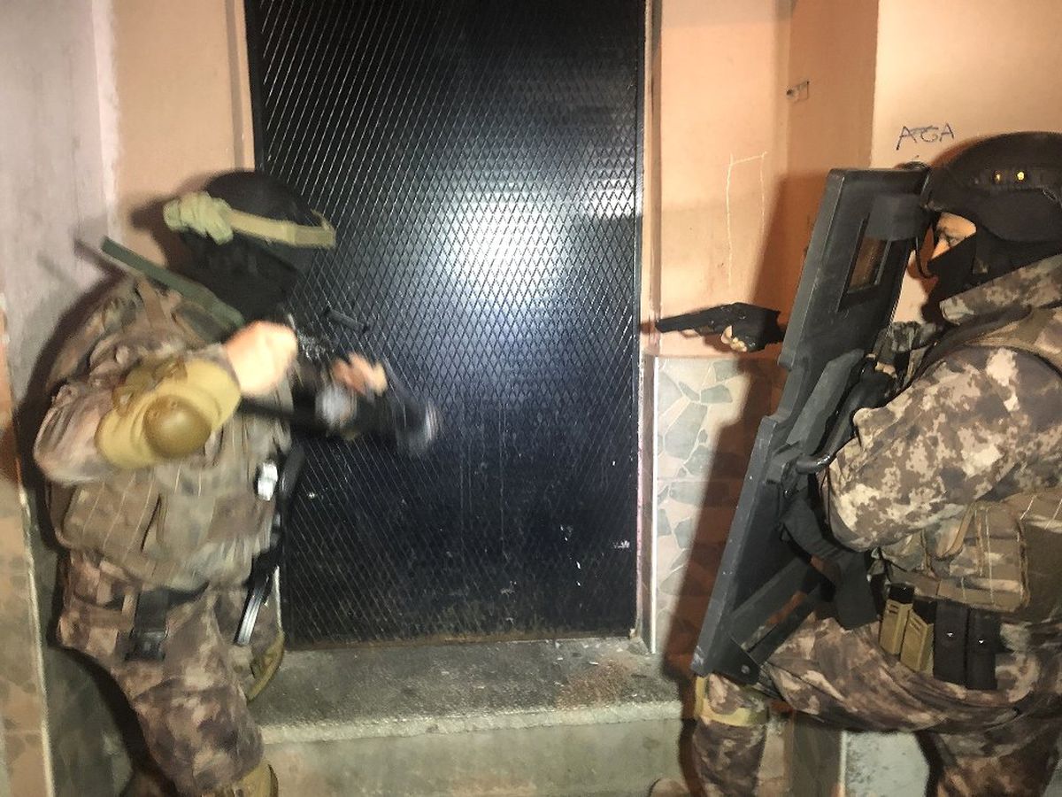 Bursa\'da Deaş Operasyonu: 52 Gözaltı