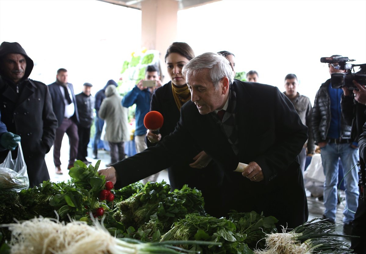 CHP\'li Kaya, Pazar Alışverişi Yaptı