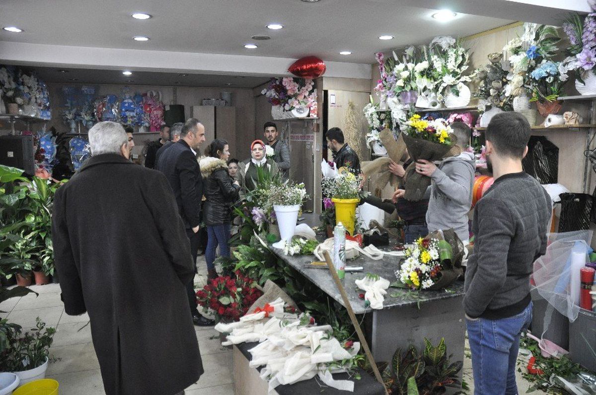 Çiçekçilerin 14 Şubat Yoğunluğu