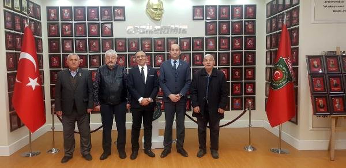 Eşine Alacağı \'Sevgililer Günü\' Hediyesinin Parasını Şehit Ailelerine Bağışladı