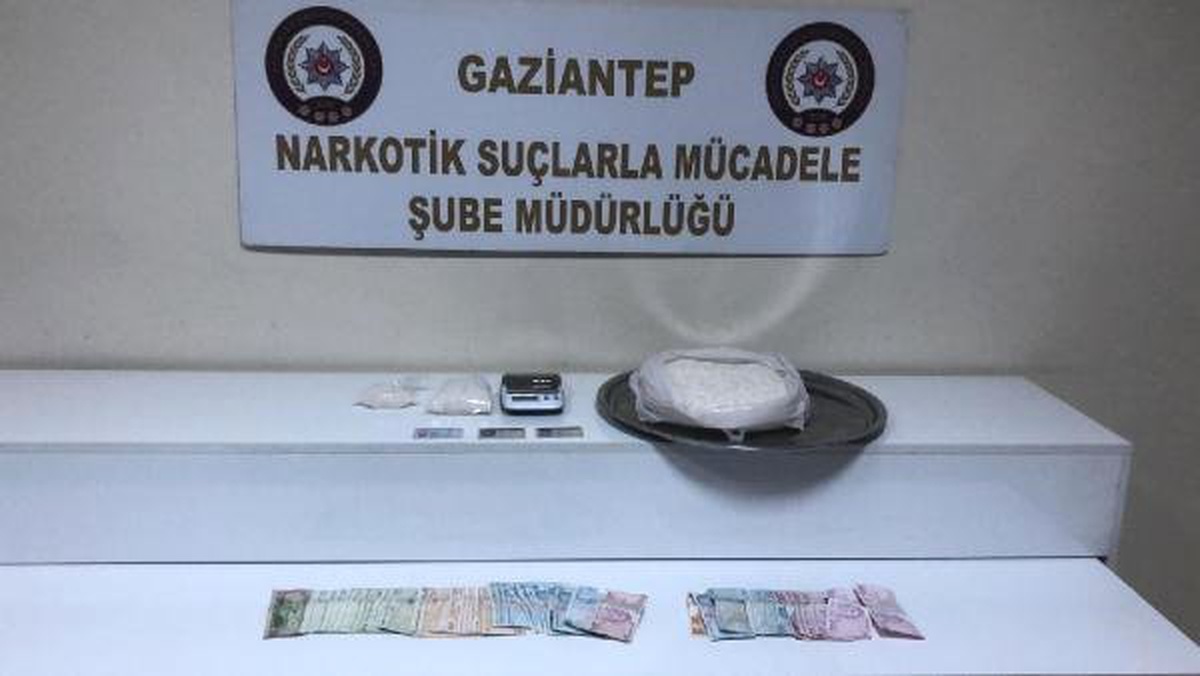Gaziantep\'te Uyuşturucu Operasyonu: 3 Gözaltı