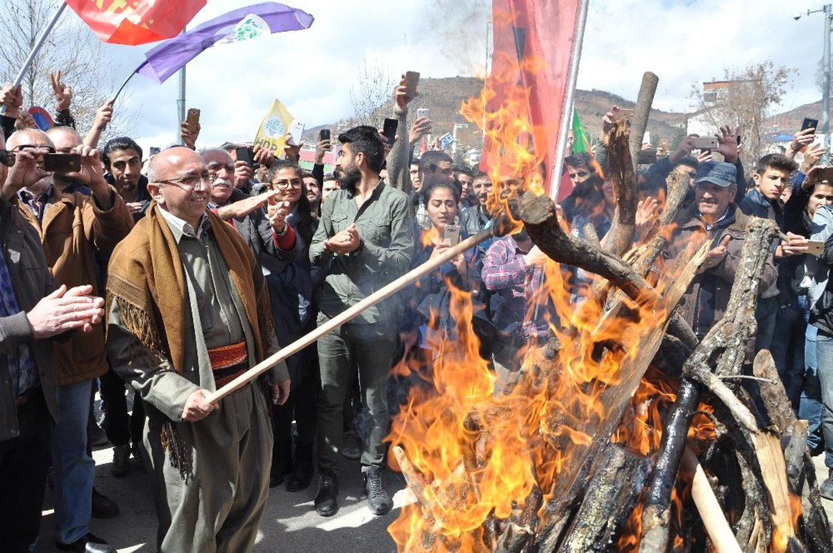 Hdp Milletvekili Önlü\'ye Terörden 1 Yıl 6 Ay Hapis