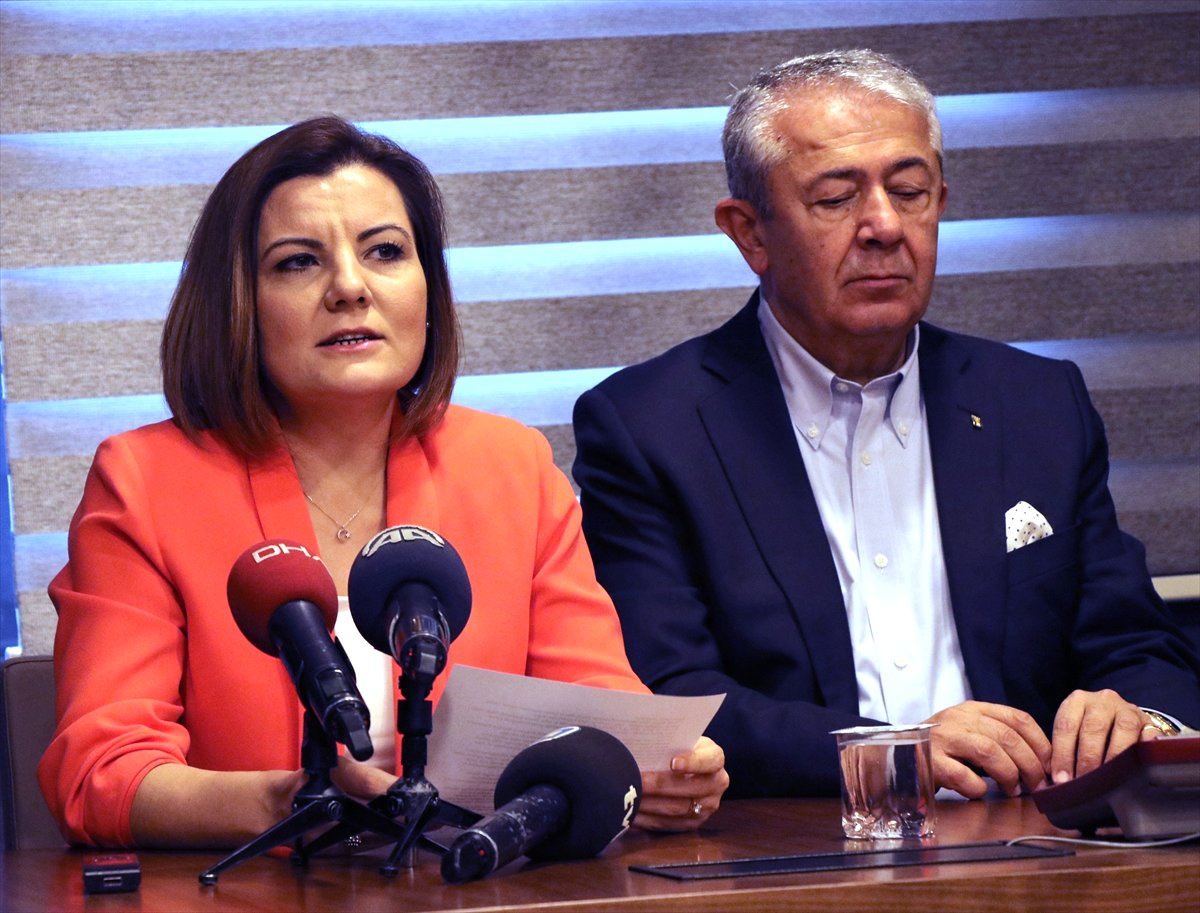 Hürriyet, TBMM Katip Üyeliği\'nden İstifa Etti