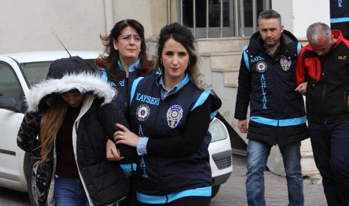 Kayseri\'de Fuhuş Operasyonunda 5 Şüpheli Adliyede (2)