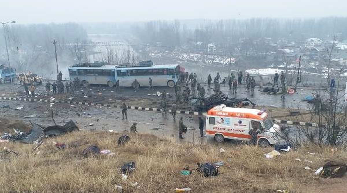 Keşmir\'deki Saldırıda Ölü Sayısı 40\'a Yükseldi
