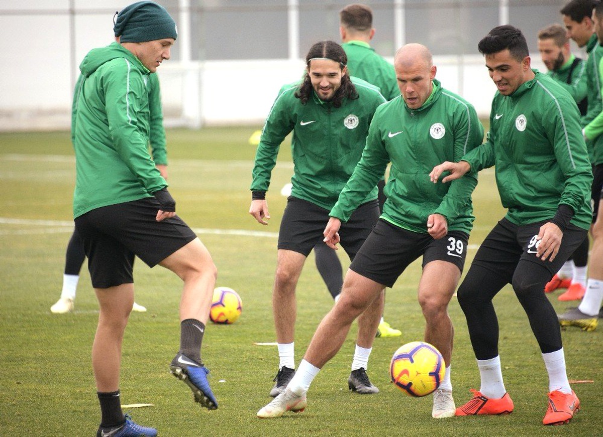 Konyaspor, Fenerbahçe Taktiğini Çalıştı