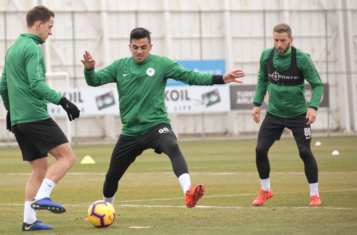 Konyaspor, Fenerbahçe Taktiğini Çalıştı