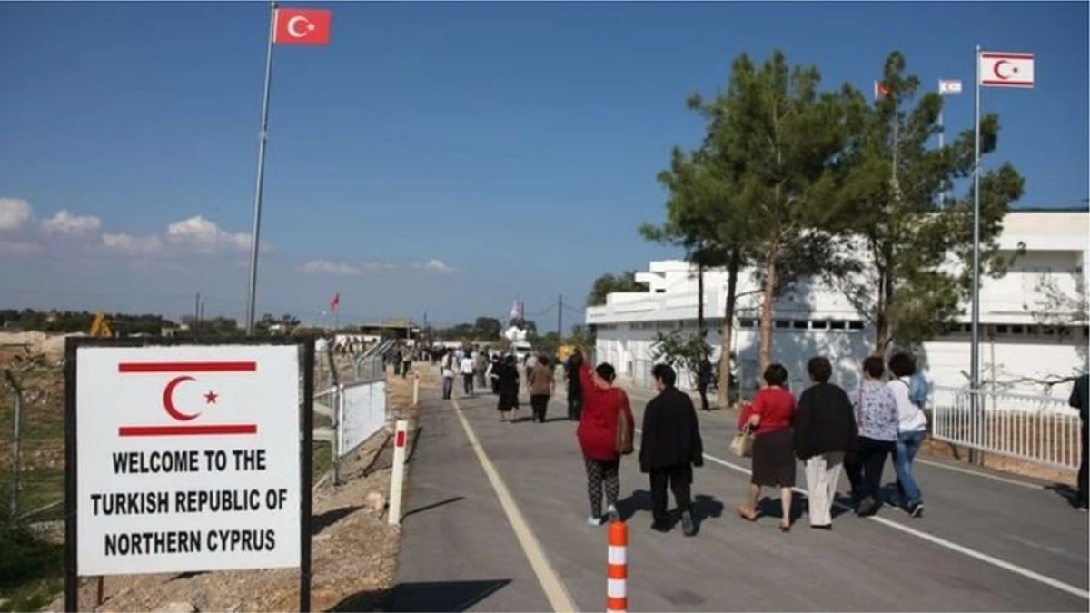 Kuzey Kıbrıs\'ta Borç Batağına Düşen Öğrencilerin Hayalleri Kâbusa Dönüyor