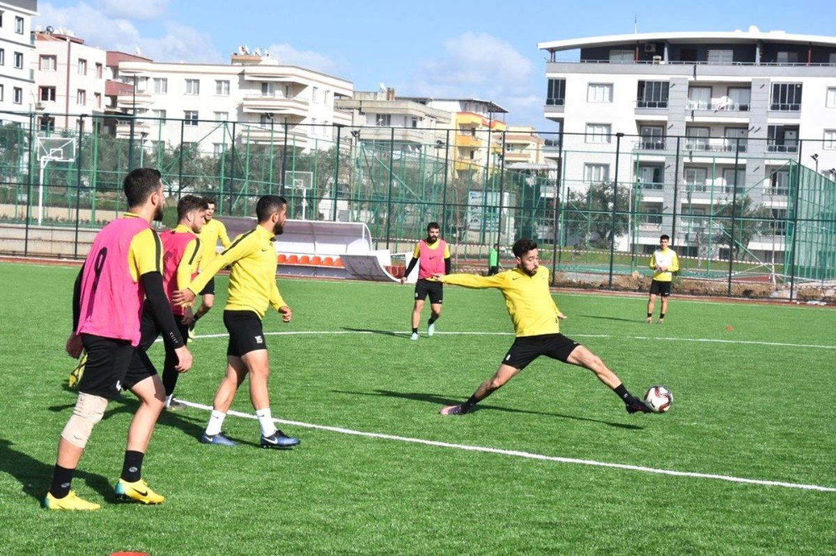 Lider Aliağaspor, Bozöyük Maçına Bileniyor