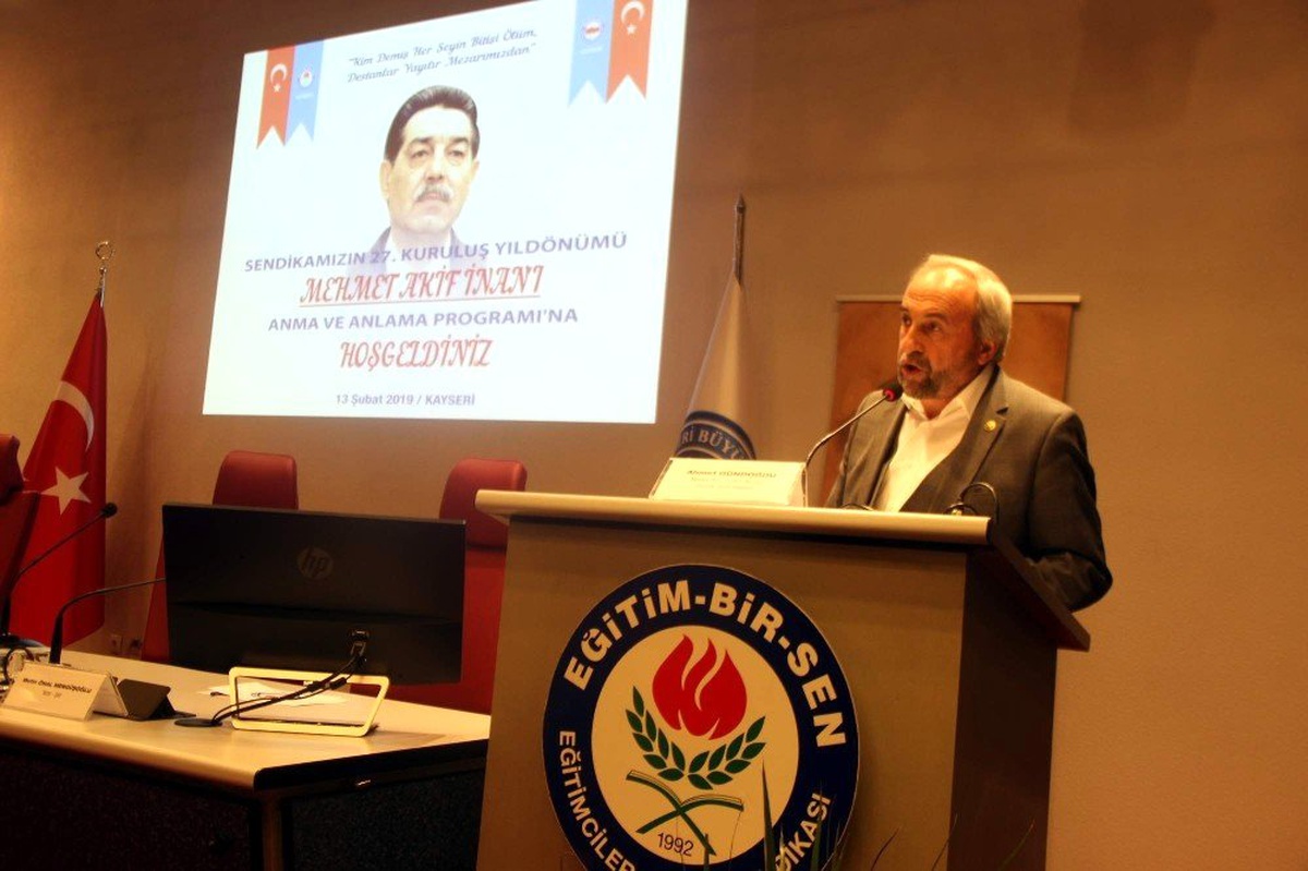 Mehmet Akif İnan, Eğitim Bir Sen\'in Kuruluşu\'nun 27. Yıldönümünde Anıldı